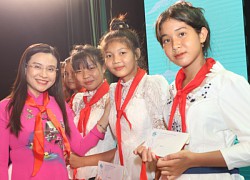 Thiếu nhi Việt Nam tự hào và phát huy bản sắc văn hóa dân tộc