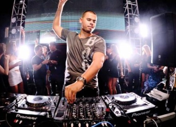 Chủ nhân giải Grammy Afrojack sẽ tham gia lễ hội âm nhạc Songkran tại Việt Nam