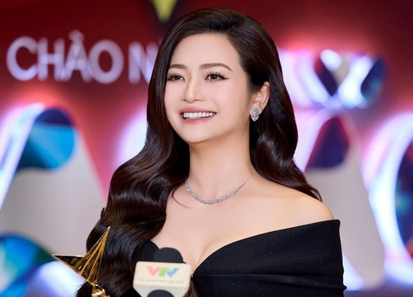 Kiều Anh thắng Thanh Hương ở VTV Awards có xứng đáng?