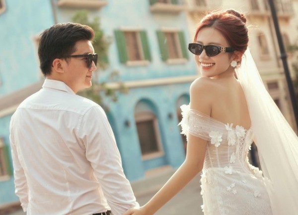 Danh tính chồng sắp cưới của Ngọc Huyền - hot girl phim Việt giờ vàng: Sinh năm 2000, cháu trai nghệ sĩ nổi tiếng