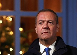 Ông Medvedev cảnh báo 'rắn' nếu Ukraine có hành động leo thang trong lãnh thổ Nga