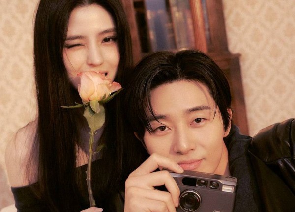 Park Seo Joon nghĩ rằng Han So Hee rất hấp dẫn