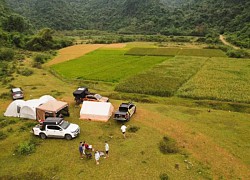 Hang động xuyên núi cách Hà Nội 170km, du khách đổ về cắm trại đổi gió cuối tuần