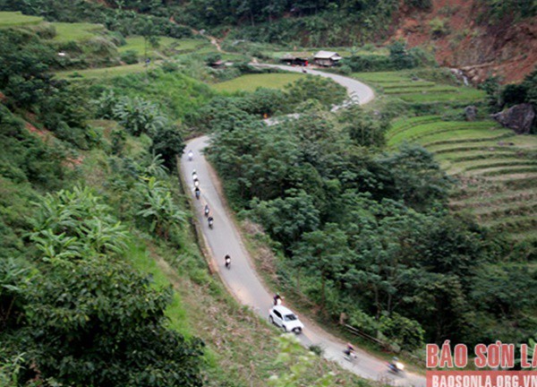 Tà Xùa mây trắng, nắng vàng