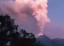 Nhiều núi lửa tại Indonesia đồng loạt phun trào khiến hàng nghìn người phải sơ tán