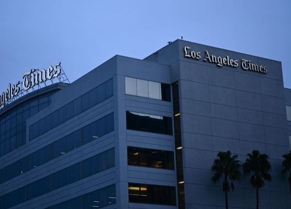 Tờ Los Angeles Times cắt giảm hơn 20% số phóng viên, biên tập viên