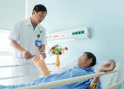 Vi phẫu tạo hình cứu bệnh nhân bị mất toàn bộ da mu bàn chân