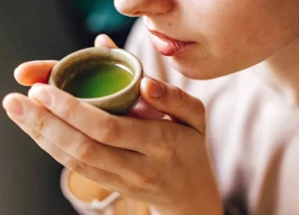 Có nên uống matcha hàng ngày không?