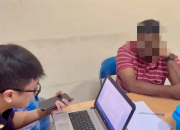 Phát hiện thêm vụ nhập lậu 362 viên kim cương