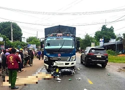 Tai nạn giao thông nghiêm trọng với xe tải, bà và cháu gái 2 tuổi tử vong