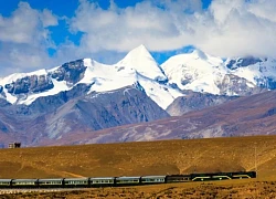 Chuyến tàu đi 5.000km chỉ mất hơn 1,8 triệu đồng: Hành khách được "du hành" không gian, thời gian, thưởng thức cảnh quan ngoạn mục