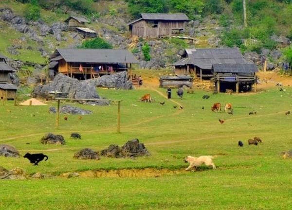 Địa phương Việt Nam từng được vinh danh "hàng đầu thế giới", được ví như viên ngọc xanh, mùa nào cũng đẹp