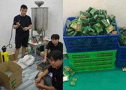 Bắt nhóm đối tượng sản xuất 30.000 chai dầu gió giả ở Long An