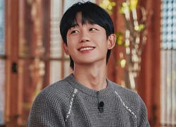 Jung Hae In lần đầu chia sẻ về chứng rối loạn hoảng sợ, mất ngủ và tự nhốt mình vì các chỉ trích