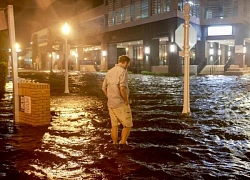 Siêu bão thế kỷ Milton 'quần thảo' bang Florida gây thiệt hại nặng nề