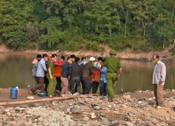 Nghệ An: Ra sông tắm, nữ sinh trường nội trú bị đuối nước tử vong