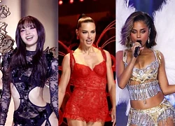 Victoria&#8217;s Secret Fashion Show: Trang phục xấu, sến, Adriana Lima không cứu nổi