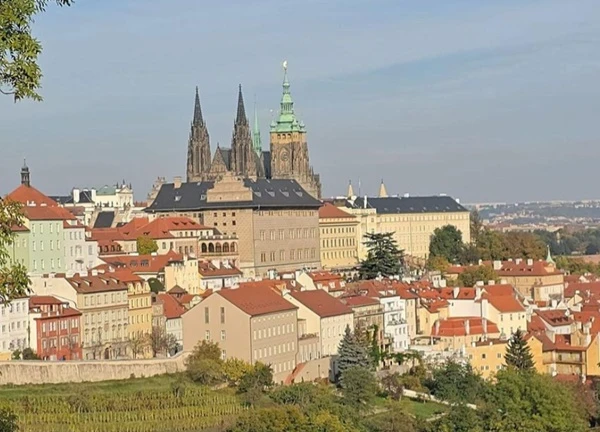 Sắc Thu vàng tại Praha