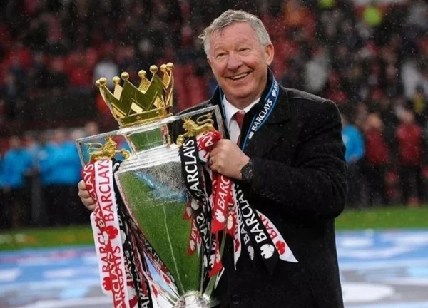 Sir Alex Ferguson mất kỷ lục lịch sử Champions League