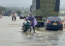 Mưa lớn gây ngập cục bộ ở thành phố Đông Hà