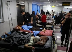 Sơ tán trên 100 bệnh nhân khỏi Gaza