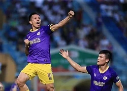 Văn Quyết đi vào lịch sử V-League: tấm gương cho cầu thủ trẻ