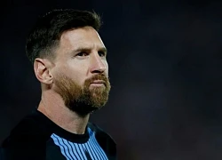 Cầu thủ Paraguay xin lỗi Messi