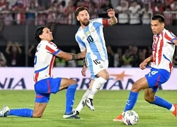 Messi tức giận đối đầu với trọng tài 'hèn nhát'