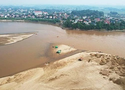 Lớp học vắng 5 học sinh sau buổi chiều tắm sông định mệnh