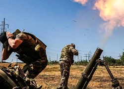 Ukraine đối mặt với áp lực lớn trên hai mặt trận Kursk và Donbass