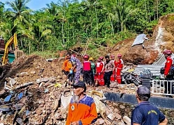 Lở đất và lũ quét ở Indonesia, nhiều người thương vong