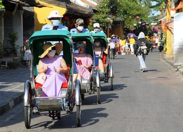 Công an điều tra vụ tung thông tin 'chi 1,8 tỉ đồng để có suất chèo thuyền' ở Hội An