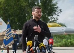 F-16 Ukraine bắ.n hạ 7 tên lửa của Nga, Anh nói Oreshnik là vũ khí 'hàng hiếm'