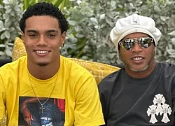 Ronaldinho lên chức ông nội ở tuổi 45