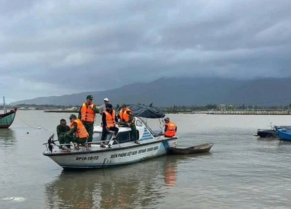 Tìm thấy thi thể người chồng trong vụ vợ chồng mất tích trên sông ở Phú Yên