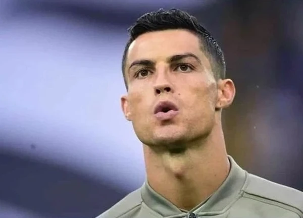 Siêu sao Ronaldo có dấu hiệu muốn theo đạo Hồi?