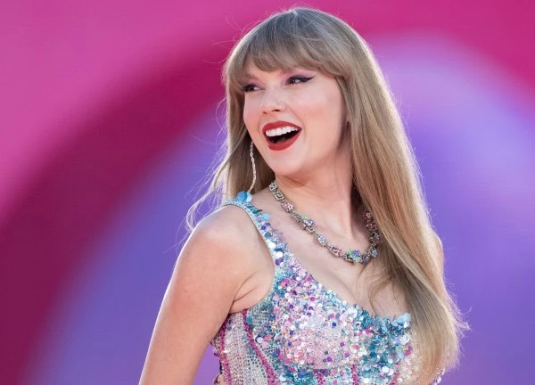 Taylor Swift không buồn vì mất danh hiệu "Ngôi sao nhạc pop vĩ đại nhất thế kỷ 21"