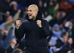 HLV Pep Guardiola nổi giận, suýt va chạm với CĐV