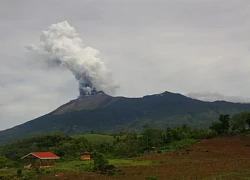 Núi lửa Kanlaon tại Philippines lại 'thức giấc'