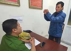 Tạm giữ nghi phạm vụ thi thể bọc kín chăn bông trên thùng xe lôi