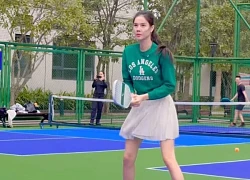 Hà Nội trời rét căm căm, nàng WAG chân dài nhất làng bóng Việt vẫn lên đồ đi chơi pickleball