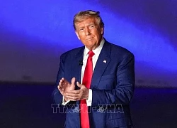 Liệu tiếng chuông tạo kỷ lục trên sàn chứng khoán của ông Trump có ngân vang lâu?