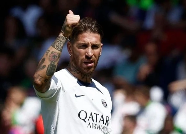 Sergio Ramos nói không với Boca Juniors