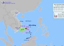 Bão số 10 ít dịch chuyển 6 giờ qua, TPHCM xuất hiện mưa giông