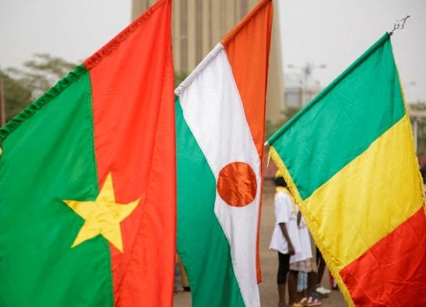 Mali, Niger và Burkina Faso bác đề nghị gia hạn thời gian rút lui của ECOWAS