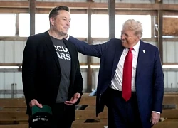 Ông Trump bác tin bị tỷ phú Elon Musk lấn át