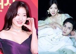 Park Shin Hye công khai nói 1 điều với ông xã Choi Tae Joon trên sân khấu nhận giải, dàn sao phản ứng bất ngờ