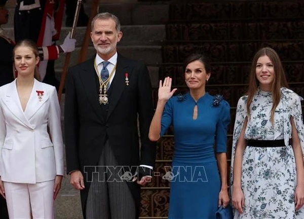 Vua Felipe VI tưởng nhớ các nạn nhân lũ lụt Valencia trong bài phát biểu đêm Giáng sinh