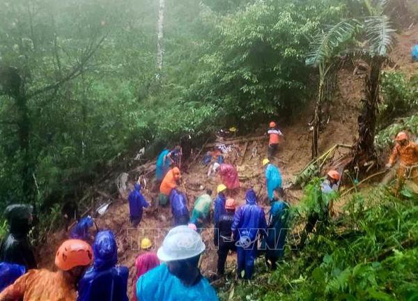 Ít nhất 20 người thiệt mạng vì lũ lụt, lở đất ở Philippines