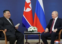 Tổng thống Putin tặng Chủ tịch Triều Tiên ô tô do Nga sản xuất